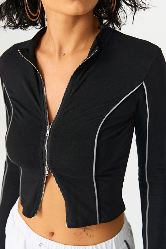 Contrast Trim High-Neck Knit Top